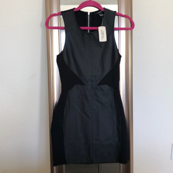 Forever 21 Dresses & Skirts - Forever 21 faux leather body con mini dress S